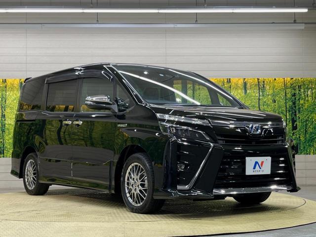 ハイブリッドＺＳ　煌ＩＩ　禁煙車　衝突軽減　純正１０型ナビ　両側電動スライド　バックカメラ　シートヒーター　フルセグＴＶ　ＥＴＣ　スマートキー　ＬＥＤヘッドライト　ＬＥＤフォグランプ　純正アルミホイール　革巻きステアリング(18枚目)