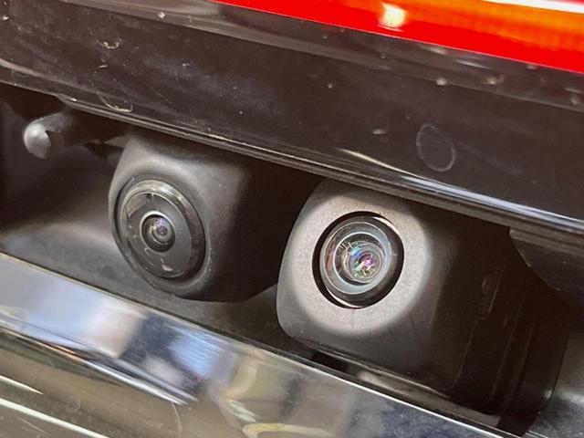 プリウス Ｚ　メーカー１２．３型ナビ　全方位カメラ　デジタルンナーミラー　Ｂｌｕｅｔｏｏｔｈ　ＬＥＤヘッドライト　レザー調シート　衝突軽減装置　レーダークルーズ　シートヒーター　ブラインドスポットモニター（62枚目）