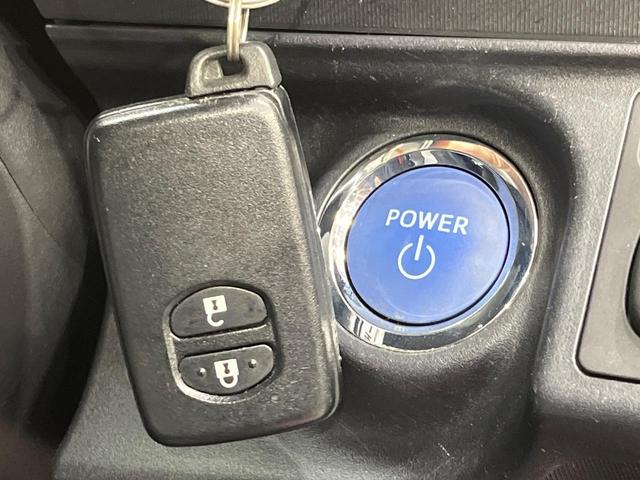 アクア Ｓ　ＳＤナビ　バックカメラ　スマートキー　プッシュスタート　ＥＴＣ　シートヒーター　オートエアコン　Ｂｌｕｅｔｏｏｔｈ　シートリフター　電動格納ドアミラー　プライバシーガラス　オートライト（5枚目）