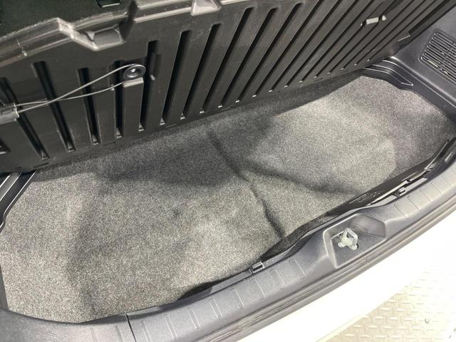ヴォクシー ＺＳ　煌ＩＩ　純正１０型ナビ　両側電動スライド　衝突軽減装置　クルコン　Ｂｌｕｅｔｏｏｔｈ　ＥＴＣ　フルセグＴＶ　バックカメラ　ＬＥＤヘッドライト　リアオートエアコン　スマートキー　プッシュスタート　オートエアコン（65枚目）