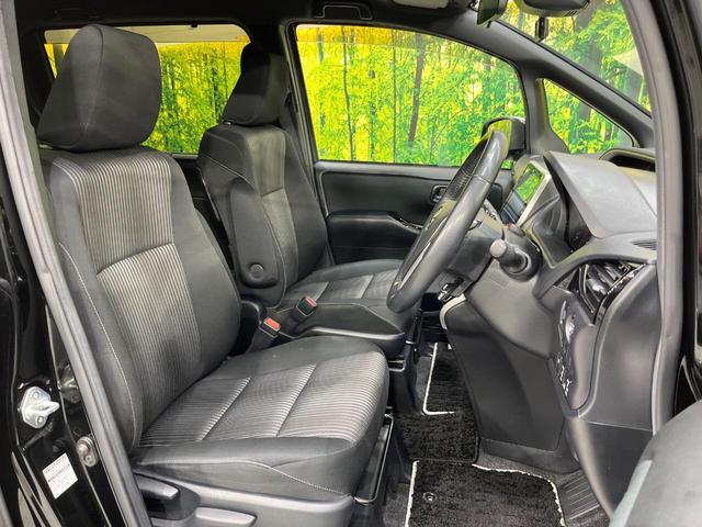 ヴォクシー ＺＳ　煌ＩＩ　両側電動スライドドア　衝突軽減装置　純正１０型ナビ　ＥＴＣ　ｂｌｕｅｔｏｏｔｈ　フルセグ　ドラレコ　ＬＥＤヘッド　ＬＥＤフォグ　クルーズコントロール　７人乗り　オートマチックハイビーム　車線逸脱警報（8枚目）