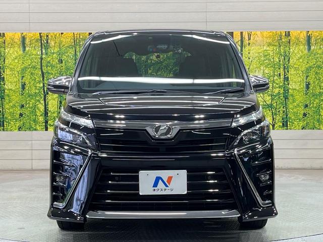 ヴォクシー ＺＳ　煌ＩＩ　両側電動スライドドア　衝突軽減装置　純正１０型ナビ　ＥＴＣ　ｂｌｕｅｔｏｏｔｈ　フルセグ　ドラレコ　ＬＥＤヘッド　ＬＥＤフォグ　クルーズコントロール　７人乗り　オートマチックハイビーム　車線逸脱警報（15枚目）