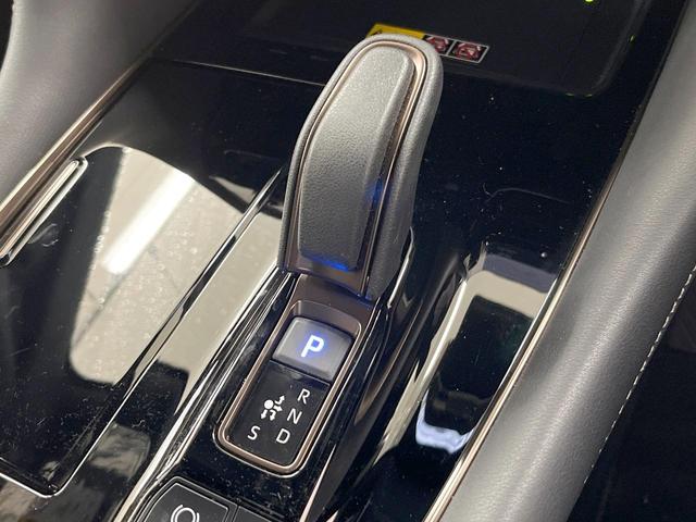 ヴェルファイアハイブリッド Ｚ　プレミア　純正１４型ナビ　後席モニター　全周囲カメラ　サンルーフ　衝突被害軽減システム　レーダークルーズ　禁煙車　電動リアゲート　前席シートエアコン　リアシートエアコン　前後席パワーシート　ドラレコ（45枚目）
