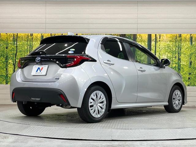 ヤリス ハイブリッドＺ　純正８型ディスプレイオーディオ　全周囲カメラ　ブラインドスポットモニター　レーダークルーズ　衝突軽減装置　ＥＴＣ　Ｂｌｕｅｔｏｏｔｈ　ＬＥＤヘッドライト　ドラレコ　シートヒーター　オートエアコン（17枚目）