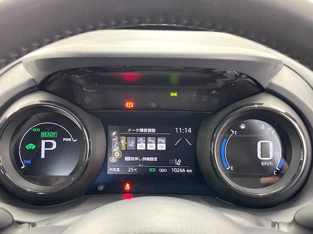 ヤリス ハイブリッドＺ　純正８型ディスプレイオーディオ　全周囲カメラ　ブラインドスポットモニター　レーダークルーズ　衝突軽減装置　ＥＴＣ　Ｂｌｕｅｔｏｏｔｈ　ＬＥＤヘッドライト　ドラレコ　シートヒーター　オートエアコン（36枚目）