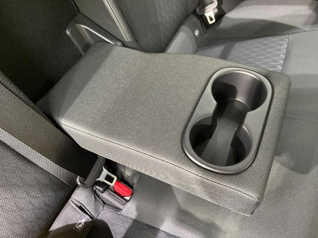 アクア Ｚ　衝突被害軽減　ナビ機能付１０型ディスプレーオーディオ　ナビキット　ブラインドスポットモニター　レーダークルーズ　Ｂｌｕｅｔｏｏｔｈ　バックカメラ　ＥＴＣ　フルセグＴＶ　ＬＥＤヘッド　ドライブレコーダー（41枚目）