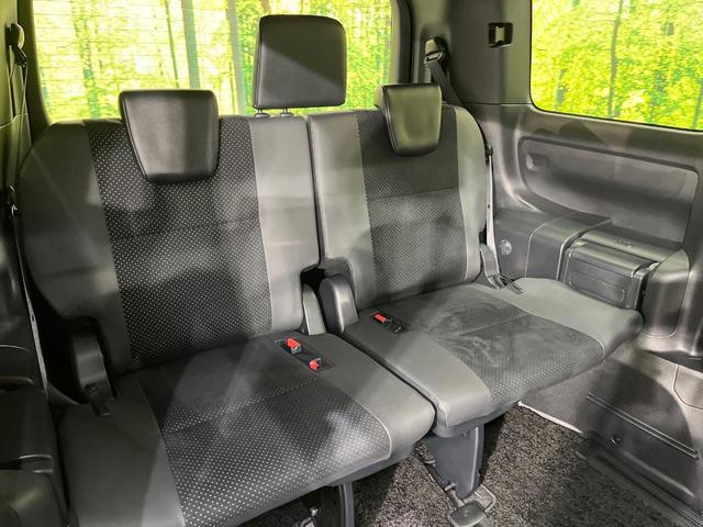 ヴォクシー ハイブリッドＺＳ　煌ＩＩＩ　純正１０型ナビ　バックカメラ　両側電動ドア　衝突被害軽減システム　禁煙車　ハーフレザーシート　ドラレコ　スマートキー　ＬＥＤヘッド　ＥＴＣ２．０　クルコン　オートハイビーム　車線逸脱警報　オートライト（10枚目）