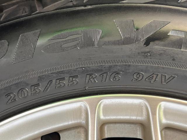 ヴォクシー ハイブリッドＺＳ　煌ＩＩＩ　純正１０型ナビ　バックカメラ　両側電動ドア　衝突被害軽減システム　禁煙車　ハーフレザーシート　ドラレコ　スマートキー　ＬＥＤヘッド　ＥＴＣ２．０　クルコン　オートハイビーム　車線逸脱警報　オートライト（27枚目）
