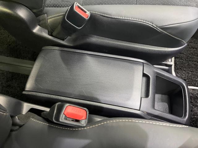 ヴォクシー ハイブリッドＺＳ　煌ＩＩＩ　純正１０型ナビ　バックカメラ　両側電動ドア　衝突被害軽減システム　禁煙車　ハーフレザーシート　ドラレコ　スマートキー　ＬＥＤヘッド　ＥＴＣ２．０　クルコン　オートハイビーム　車線逸脱警報　オートライト（40枚目）