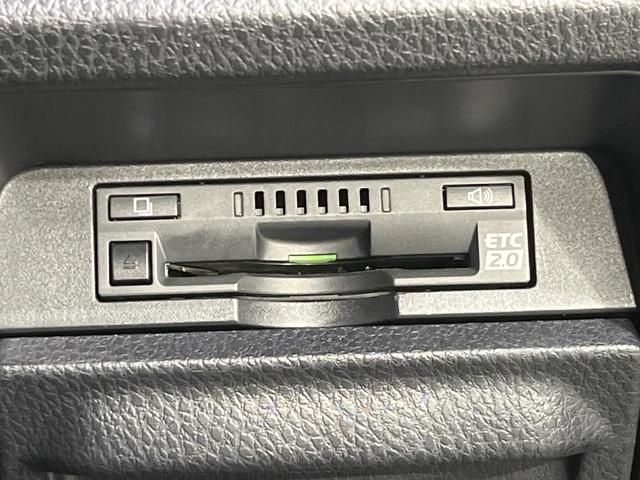 ヴォクシー ハイブリッドＺＳ　煌ＩＩＩ　純正１０型ナビ　バックカメラ　両側電動ドア　衝突被害軽減システム　禁煙車　ハーフレザーシート　ドラレコ　スマートキー　ＬＥＤヘッド　ＥＴＣ２．０　クルコン　オートハイビーム　車線逸脱警報　オートライト（46枚目）