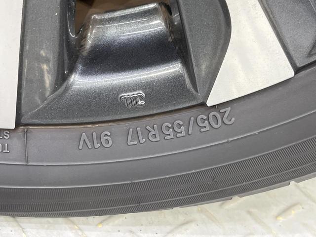 ヴォクシー ハイブリッドＳ－Ｚ　純正１０型ディスプレイオーディオ　快適利便パッケージ　後席モニター　モデリスタエアロ　レーダークルーズ　禁煙車　電動リアゲート　ハーフレザーシート　ドラレコ　コーナーセンサー　スマートキー（25枚目）