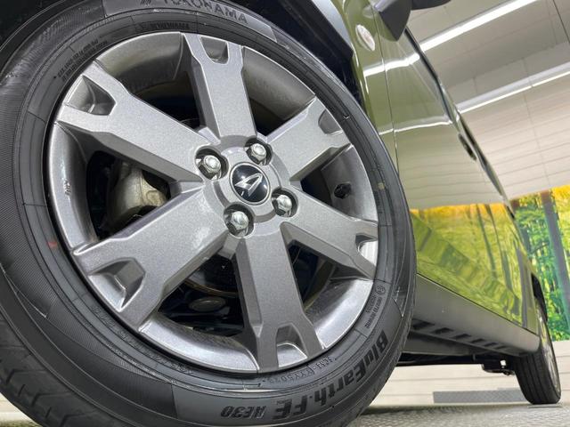 タフト Ｇ　ダーククロムベンチャー　ガラスルーフ　バックカメラ　衝突被害軽減システム　禁煙車　コーナーセンサー　スマートキー　ＬＥＤヘッド　オートハイビーム　車線逸脱警報　オートライト　オートエアコン　純正１５インチアルミ（13枚目）