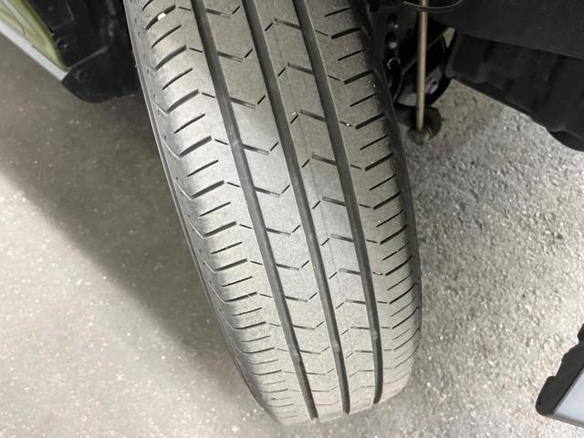 タフト Ｇ　ダーククロムベンチャー　ガラスルーフ　バックカメラ　衝突被害軽減システム　禁煙車　コーナーセンサー　スマートキー　ＬＥＤヘッド　オートハイビーム　車線逸脱警報　オートライト　オートエアコン　純正１５インチアルミ（27枚目）