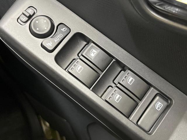 タフト Ｇ　ダーククロムベンチャー　ガラスルーフ　バックカメラ　衝突被害軽減システム　禁煙車　コーナーセンサー　スマートキー　ＬＥＤヘッド　オートハイビーム　車線逸脱警報　オートライト　オートエアコン　純正１５インチアルミ（40枚目）