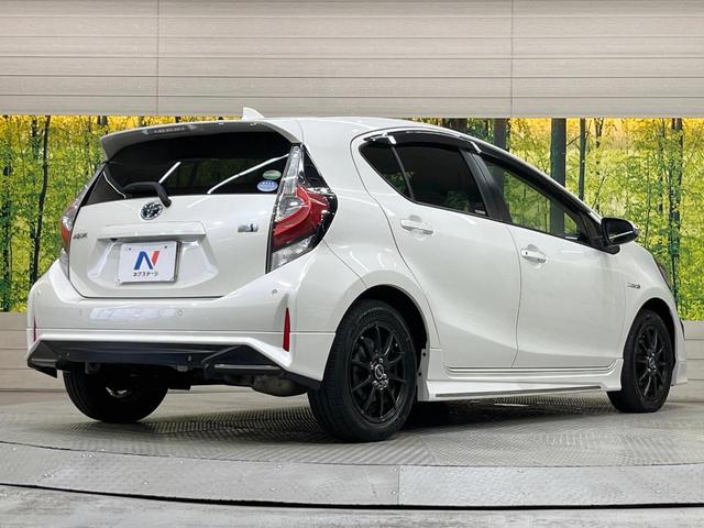 アクア S TRDエアロ 純正9型ナビ 衝突軽減装置 LEDヘッド ETC ドラレコ Bluetooth オートエアコン スマートキー プッシュスタート シートリフター 電動格納ドアミラー(17枚目)