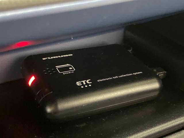タント カスタムＲＳ　ターボ　ＳＤナビ　両側電動スライドドア　ドラレコ　ＥＴＣ　衝突軽減装置　ＬＥＤヘッド　Ｂｌｕｅｔｏｏｔｈ　オートエアコン　スマートキー　プッシュスタート　アイドリングストップ　電動格納ドアミラー（6枚目）