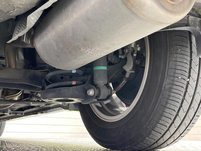 プリウス Ｓ　ＳＤナビ　バックカメラ　禁煙車　スマートキー　ＨＩＤヘッドライト　ＥＴＣ　オートライト　オートエアコン　Ｂｌｕｅｔｏｏｔｈ　ＣＤ　フルセグ　ステアリングリモコン　電動格納ミラー（21枚目）