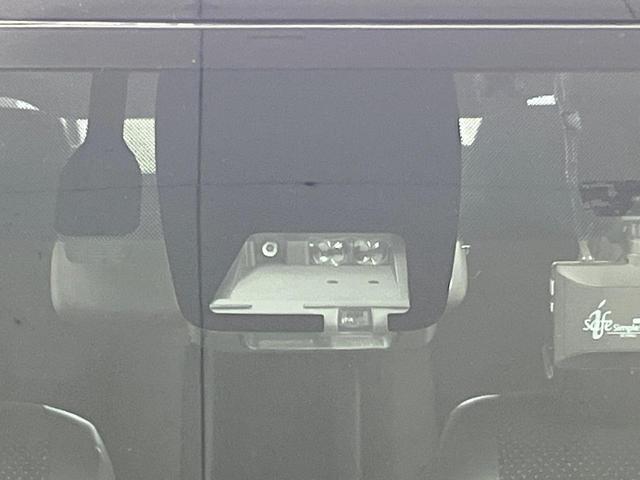 ヴォクシー ハイブリッドZS 煌III 純正10型ナビ 両側電動スライド 後席モニター バックカメラ シートヒーター 衝突軽減 禁煙車 ハーフレザーシート ドラレコ コーナーセンサー スマートキー LEDヘッド ETC2.0 クルコン(24枚目)