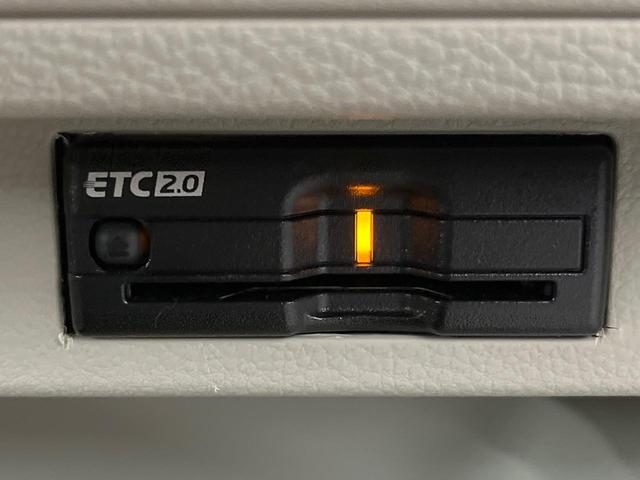 アルトラパンＬＣ Ｘ　純正８型ナビ　全周囲カメラ　衝突軽減　禁煙車　ハーフレザーシート　リヤパーキングセンサー　シートヒーター　ＬＥＤヘッド　ビルトインＥＴＣ　オートハイビーム　車線逸脱警報　オートライト　オートエアコン（6枚目）