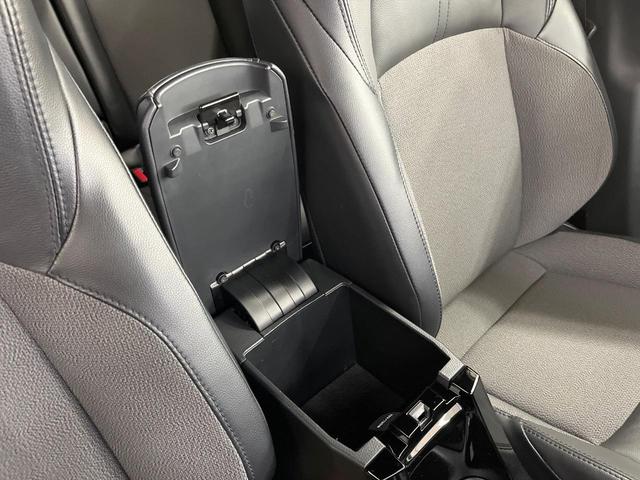 カローラクロス Ｚ　純正ディスプレイオーディオ　バックカメラ　レーダークルーズ　禁煙車　電動リアゲート　ハーフレザーシート　パワーシート　ドラレコ　コーナーセンサー　スマートキー　ＬＥＤヘッド　ビルトインＥＴＣ（41枚目）