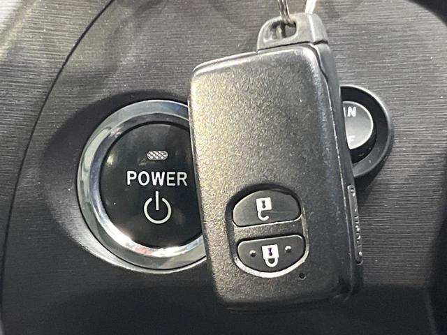 プリウス Ｇ　純正ナビ　バックカメラ　禁煙車　スマートキー　ＬＥＤヘッド　ビルトインＥＴＣ　クルコン　オートライト　オートエアコン　純正１５インチアルミ　ＣＤ　電動格納ミラー（7枚目）