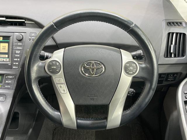 プリウス Ｇ　純正ナビ　バックカメラ　禁煙車　スマートキー　ＬＥＤヘッド　ビルトインＥＴＣ　クルコン　オートライト　オートエアコン　純正１５インチアルミ　ＣＤ　電動格納ミラー（11枚目）