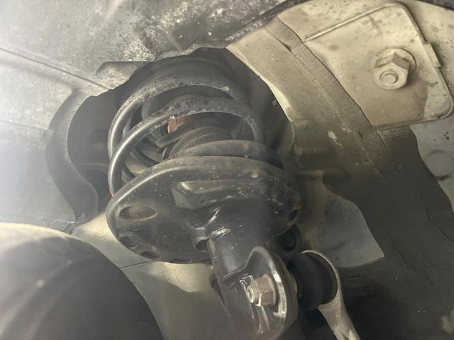 プリウス Ｇ　純正ナビ　バックカメラ　禁煙車　スマートキー　ＬＥＤヘッド　ビルトインＥＴＣ　クルコン　オートライト　オートエアコン　純正１５インチアルミ　ＣＤ　電動格納ミラー（21枚目）