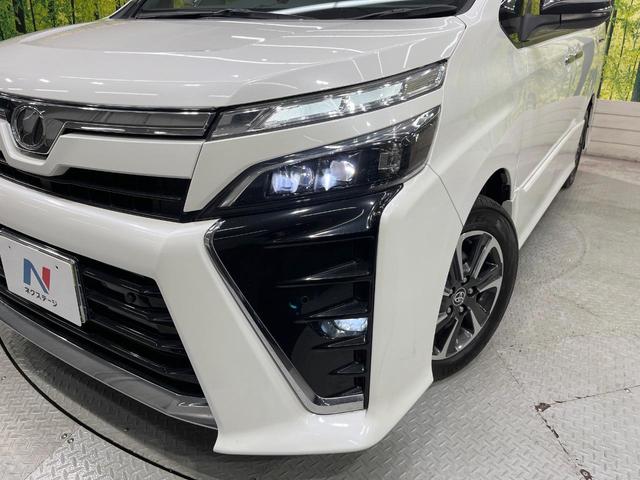 ヴォクシー ＺＳ　煌ＩＩ　純正１０型ナビ　後席モニター　両側電動スライドドア　衝突軽減装置　ＬＥＤヘッド　ドラレコ　ＥＴＣ　バックカメラ　Ｂｌｕｅｔｏｏｔｈ　フルセグＴＶ　リアオートエアコン　スマートキー　プッシュスタート（13枚目）