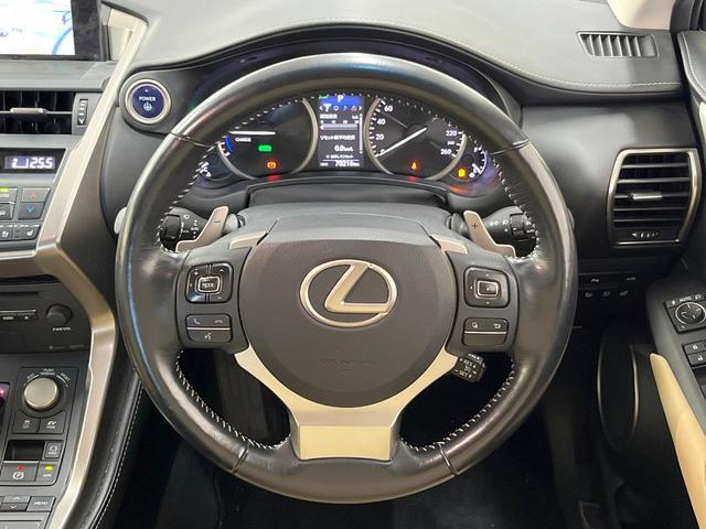 NX NX300h バージョンL サンルーフ 純正ナビ バックカメラ 衝突軽減装置 禁煙車 レザーシート シートエアコン シートヒーター コーナーセンサー LEDヘッド クルコン オートハイビーム オートライト パワーバックドア(11枚目)
