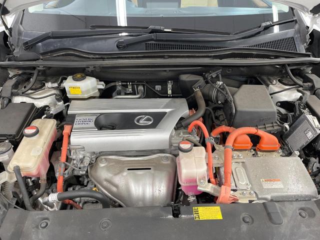 NX NX300h バージョンL サンルーフ 純正ナビ バックカメラ 衝突軽減装置 禁煙車 レザーシート シートエアコン シートヒーター コーナーセンサー LEDヘッド クルコン オートハイビーム オートライト パワーバックドア(18枚目)