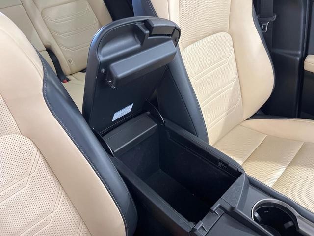 NX NX300h バージョンL サンルーフ 純正ナビ バックカメラ 衝突軽減装置 禁煙車 レザーシート シートエアコン シートヒーター コーナーセンサー LEDヘッド クルコン オートハイビーム オートライト パワーバックドア(59枚目)