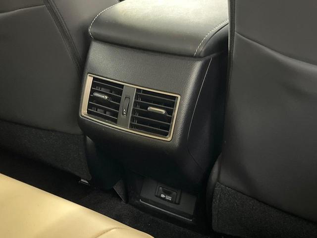 NX NX300h バージョンL サンルーフ 純正ナビ バックカメラ 衝突軽減装置 禁煙車 レザーシート シートエアコン シートヒーター コーナーセンサー LEDヘッド クルコン オートハイビーム オートライト パワーバックドア(61枚目)