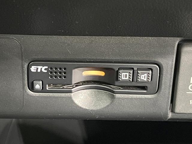 N-BOXカスタム 2トーンカラースタイル G・ターボLパッケージ ターボ 9型フローティングナビ 両側電動スライドドア デジタルミラー バックカメラ ETC ドラレコ 衝突軽減装置 クルコン Bluetooth フルセグTV サンシェード シートリフター(7枚目)