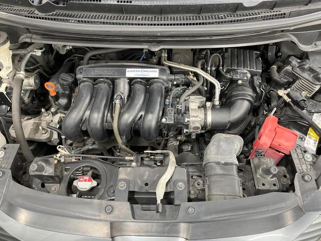 フリード G・ホンダセンシング 純正ナビ 両側電動スライドドア 衝突軽減装置 LEDヘッド ETC バックカメラ Bluetooth オートエアコン スマートキー プッシュスタート シートリフター サンシェード アイドリングストップ(18枚目)