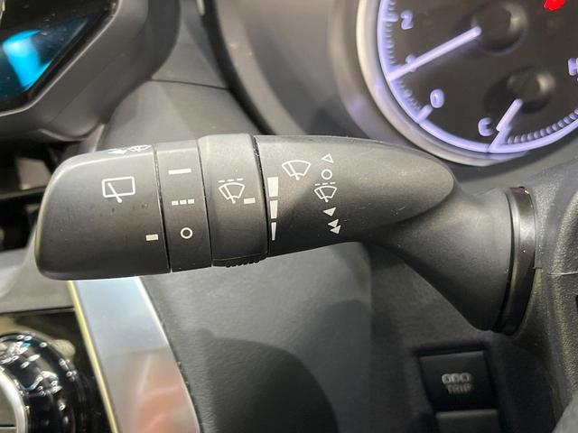 ハリアー S 純正ディスプレイオーディオ バックカメラ レーダークルーズ 禁煙車 コーナーセンサー スマートキー LEDヘッド ビルトインETC オートハイビーム オートライト デュアルエアコン Bluetooth(30枚目)