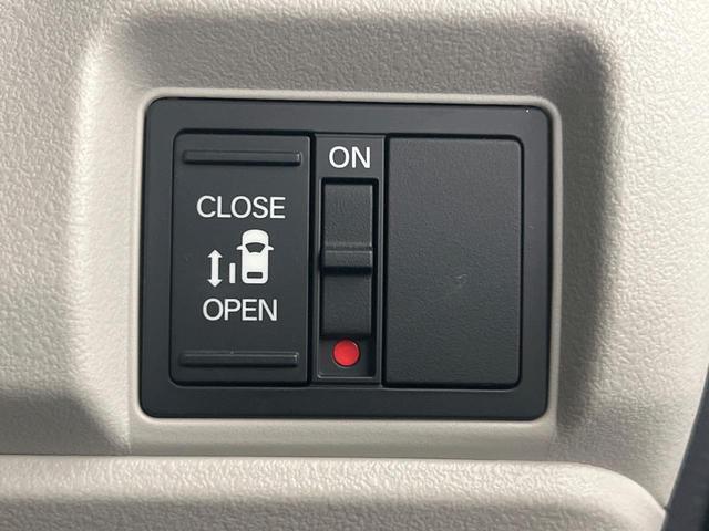 N-BOX ベースグレード SDナビ バックカメラ 衝突被害軽減装置 レーダークルーズ 禁煙車 コーナーセンサー スマートキー LEDヘッド ETC オートハイビーム オートライト オートエアコン Bluetooth CD(3枚目)