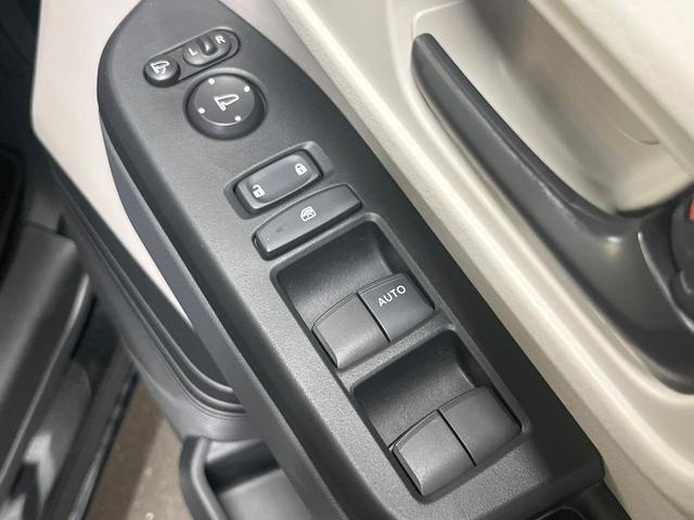 N-BOX ベースグレード SDナビ バックカメラ 衝突被害軽減装置 レーダークルーズ 禁煙車 コーナーセンサー スマートキー LEDヘッド ETC オートハイビーム オートライト オートエアコン Bluetooth CD(41枚目)