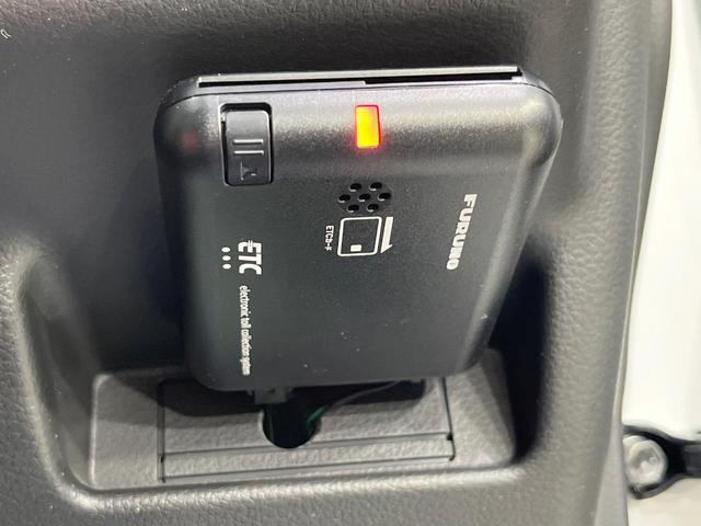 アルト L SDナビ バックカメラ 衝突軽減 禁煙車 シートヒーター リヤパーキングセンサー キーレス ETC オートライト Bluetooth アイドリングストップ ヘッドライトレベライザー(5枚目)