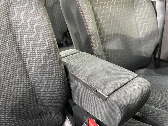 スペーシアギア ハイブリッドＸＺ　純正９インチナビ　両側電動ドア　全周囲カメラ　衝突被害軽減システム　レーダークルーズ　禁煙車　コーナーセンサー　スマートキー　ＬＥＤヘッド　ルーフレール　ＥＴＣ　オートライト　オートエアコン（41枚目）