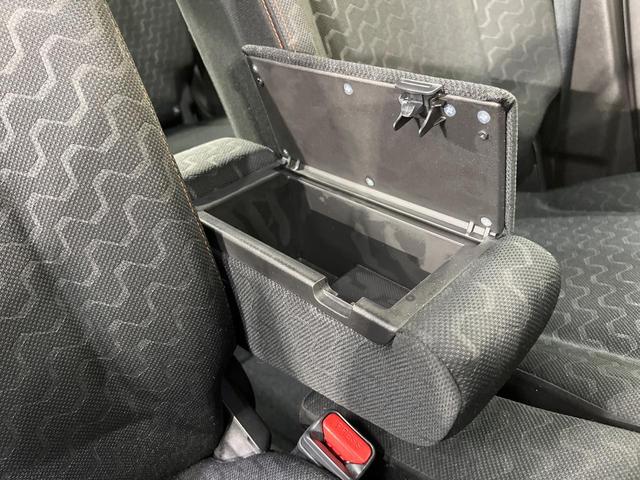 スペーシアギア ハイブリッドＸＺ　純正９インチナビ　両側電動ドア　全周囲カメラ　衝突被害軽減システム　レーダークルーズ　禁煙車　コーナーセンサー　スマートキー　ＬＥＤヘッド　ルーフレール　ＥＴＣ　オートライト　オートエアコン（42枚目）