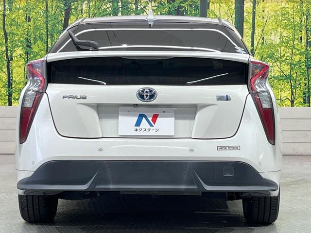 プリウス Ａツーリングセレクション　純正９インチＳＤナビ　バックカメラ　衝突被害軽減システム　レーダークルーズ　禁煙車　シートヒーター　ハーフレザーシート　ドラレコ　コーナーセンサー　スマートキー　ＬＥＤヘッド　ビルトインＥＴＣ（15枚目）