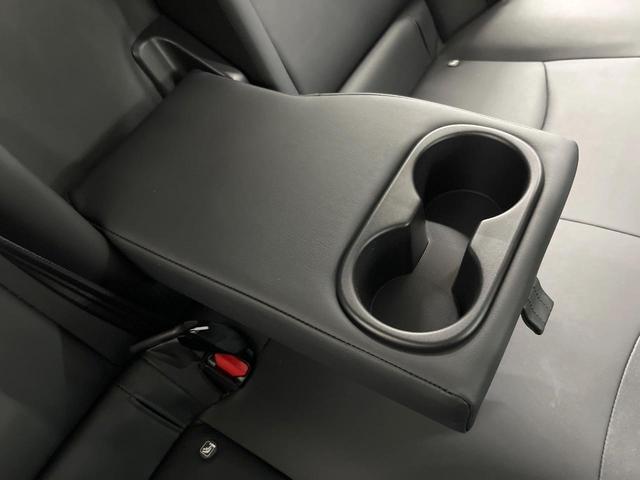 プリウス Ａツーリングセレクション　純正９インチＳＤナビ　バックカメラ　衝突被害軽減システム　レーダークルーズ　禁煙車　シートヒーター　ハーフレザーシート　ドラレコ　コーナーセンサー　スマートキー　ＬＥＤヘッド　ビルトインＥＴＣ（26枚目）