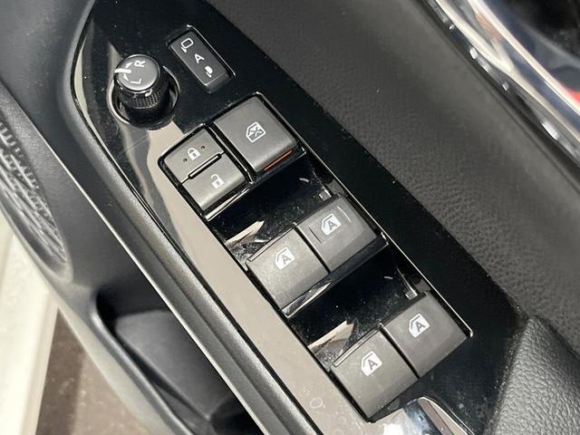 プリウス Ａツーリングセレクション　純正９インチＳＤナビ　バックカメラ　衝突被害軽減システム　レーダークルーズ　禁煙車　シートヒーター　ハーフレザーシート　ドラレコ　コーナーセンサー　スマートキー　ＬＥＤヘッド　ビルトインＥＴＣ（31枚目）