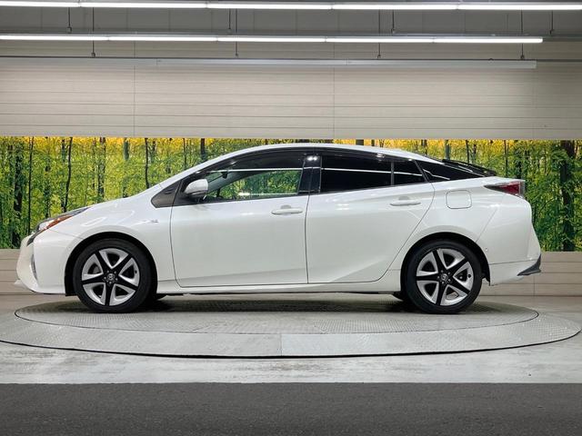 プリウス Ａツーリングセレクション　純正９インチＳＤナビ　バックカメラ　衝突被害軽減システム　レーダークルーズ　禁煙車　シートヒーター　ハーフレザーシート　ドラレコ　コーナーセンサー　スマートキー　ＬＥＤヘッド　ビルトインＥＴＣ（62枚目）