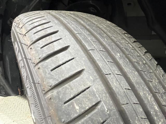 ヤリスクロス ハイブリッドZ 純正ディスプレイオーディオ 全周囲カメラ 衝突被害軽減システム 禁煙車 ハーフレザーシート パワーシート コーナーセンサー スマートキー LEDヘッド ETC2.0 オートライト オートエアコン(28枚目)