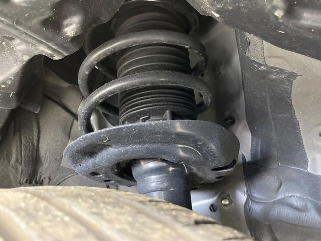 ヤリスクロス ハイブリッドZ 純正ディスプレイオーディオ 全周囲カメラ 衝突被害軽減システム 禁煙車 ハーフレザーシート パワーシート コーナーセンサー スマートキー LEDヘッド ETC2.0 オートライト オートエアコン(29枚目)