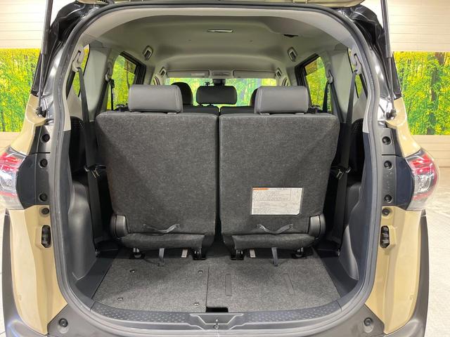 シエンタ ハイブリッドG クエロ 純正ナビ 全周囲カメラ 両側電動スライドドア シートヒーター ステアリングヒーター クルコン 衝突軽減装置 LEDヘッド ETC ドラレコ Bluetooth シートリフター 電動格納ドアミラー(11枚目)