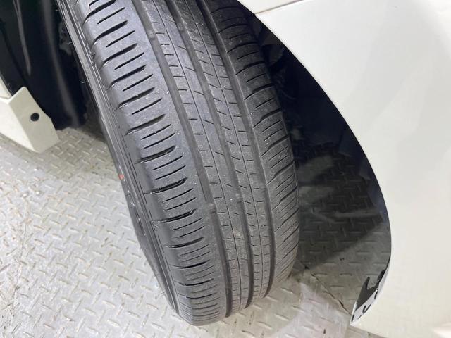 ノート ライダー　エマージェンシーブレーキパッケージ　純正ナビ　バックカメラ　衝突軽減装置　禁煙車　ドラレコ　ＥＴＣ　ＬＥＤヘッド　スマートキー　デジタルミラー　オートエアコン　Ｂｌｕｅｔｏｏｔｈ再生　ＣＤ／ＤＶＤ再生　革巻きステアリング（52枚目）