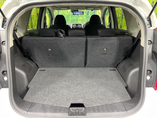 ノート ライダー　エマージェンシーブレーキパッケージ　純正ナビ　バックカメラ　衝突軽減装置　禁煙車　ドラレコ　ＥＴＣ　ＬＥＤヘッド　スマートキー　デジタルミラー　オートエアコン　Ｂｌｕｅｔｏｏｔｈ再生　ＣＤ／ＤＶＤ再生　革巻きステアリング（54枚目）