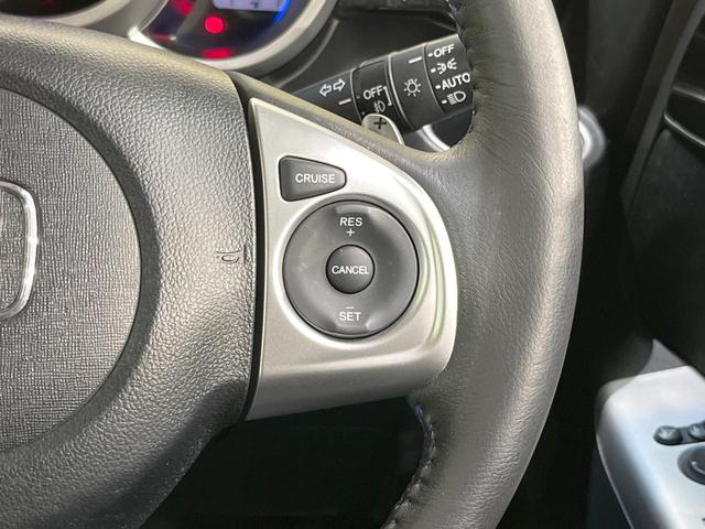 N-BOXカスタム G ターボSSブラックスタイルパッケージ ターボ SDナビ 両側電動スライド クルコン 衝突軽減装置 禁煙車 合皮シート ドラレコ スマートキー HIDヘッド シートヒーター ETC オートライト オートエアコン 純正15インチアルミ(6枚目)